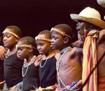 Coro Natumayini: sonidos, voz y danzas de Uganda