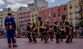 Pasacalles de Danzantes, Gigantillos y Gigantones en Calles del Centro Histórico, Burgos